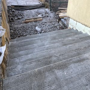 Betoonist trepp